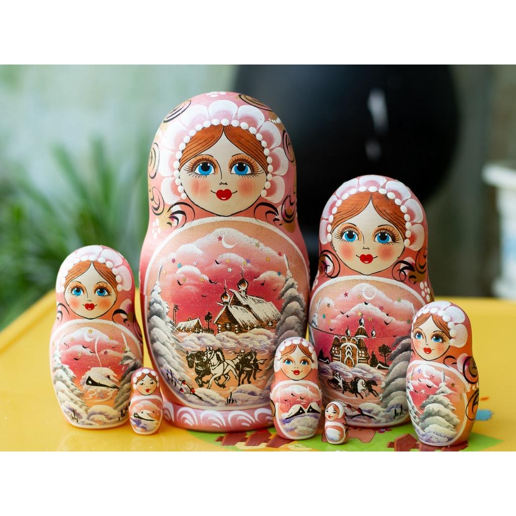 BỘ BÚP BÊ NGA MATRYOSHKA 7 LỚP 21CM "PHONG CẢNH MÙA ĐÔNG" MÀU HỒNG QUÀ LƯU NIỆM NGA CỰC ĐẸP