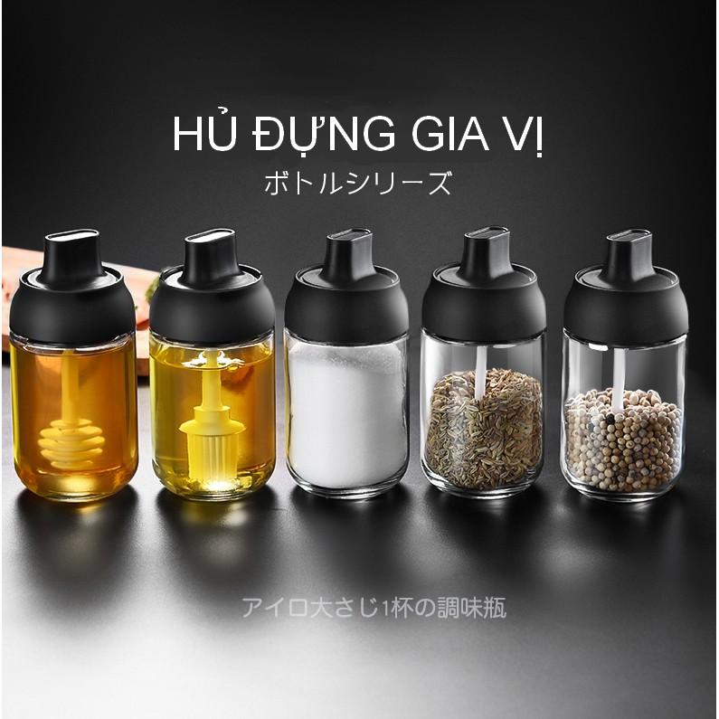 Hủ Đựng Gia Vị Bằng Thủy Tinh Kèm Muỗng Màu Đen Chống Ẩm Dung Tích 250ml