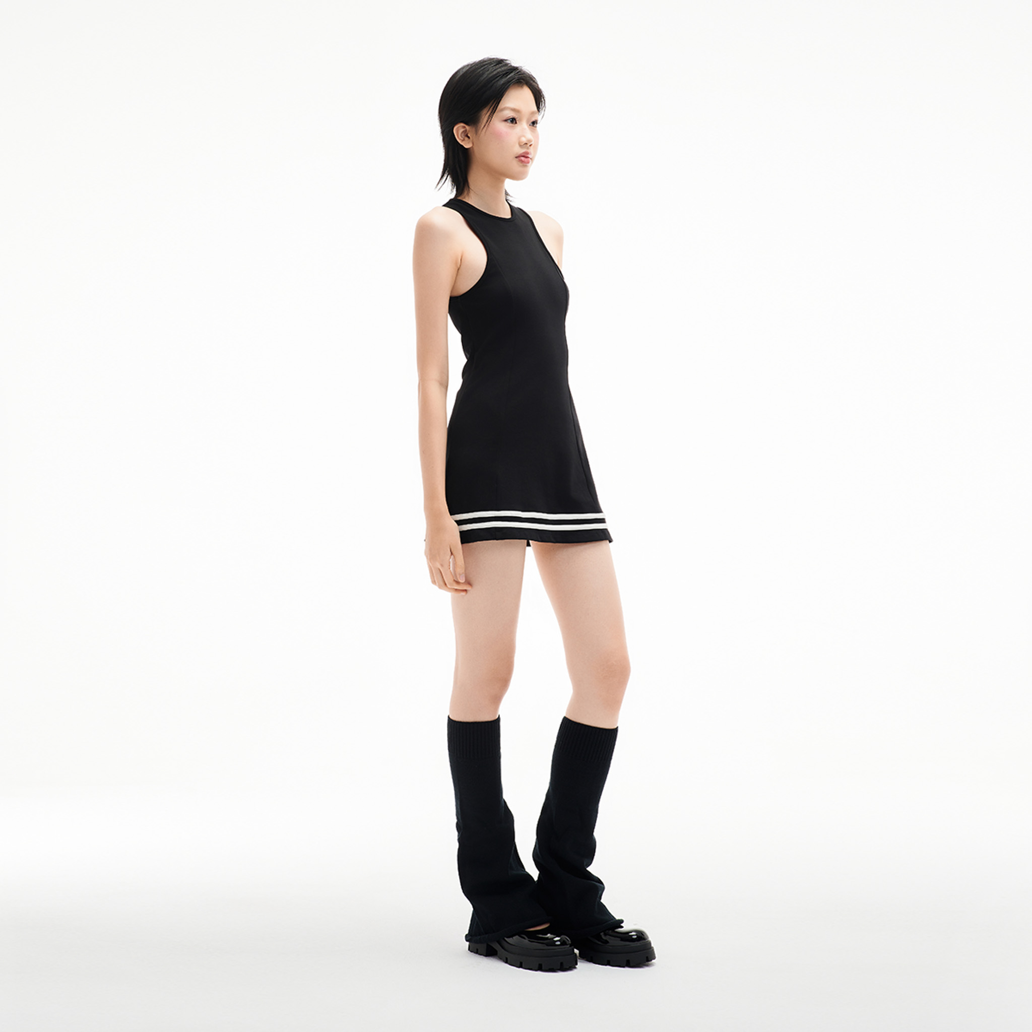 DOTTIE - Đầm sát nách phối viền - Đen - D0541
