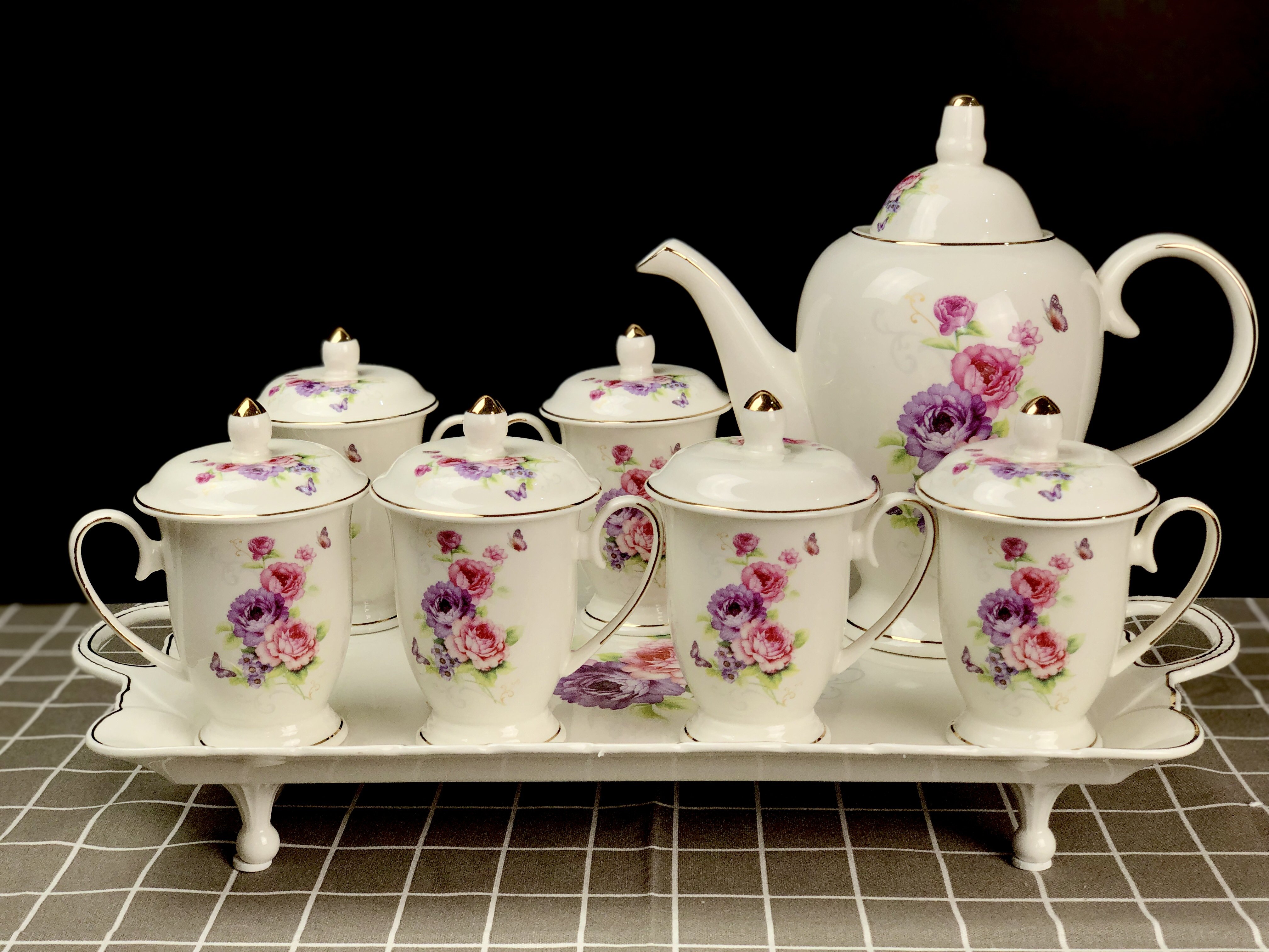 Bộ cốc chén sứ xương cao cấp - Bộ tách trà với họa tiết hoa hồng sống động viền vàng 24k mới nhất 2021