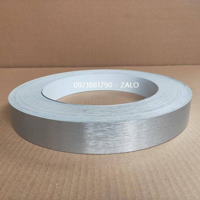 Nhôm uốn chân chữ bạc xước không gờ