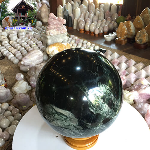 Quả cầu phong thủy đá canxedon tự nhiên Việt Nam