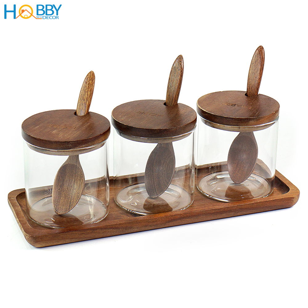 Combo 3 hủ gia vị thủy tinh kèm khay muỗng HOBBY Home Decor HGV3D bằng gỗ keo - dung tích mỗi lọ 280ml