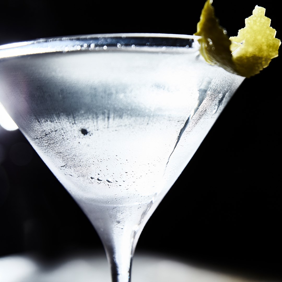 Ly Uống Cocktail Chuyên Nghiệp Stoelzle Professional Cocktail Glass 250ml - Thiết Kế Dạng Phễu Độc Đáo - An Toàn Với Máy Rửa Chén - Lý Tưởng Cho Các Loại Cocktail Cổ Điển Như Martini Và Manhattan