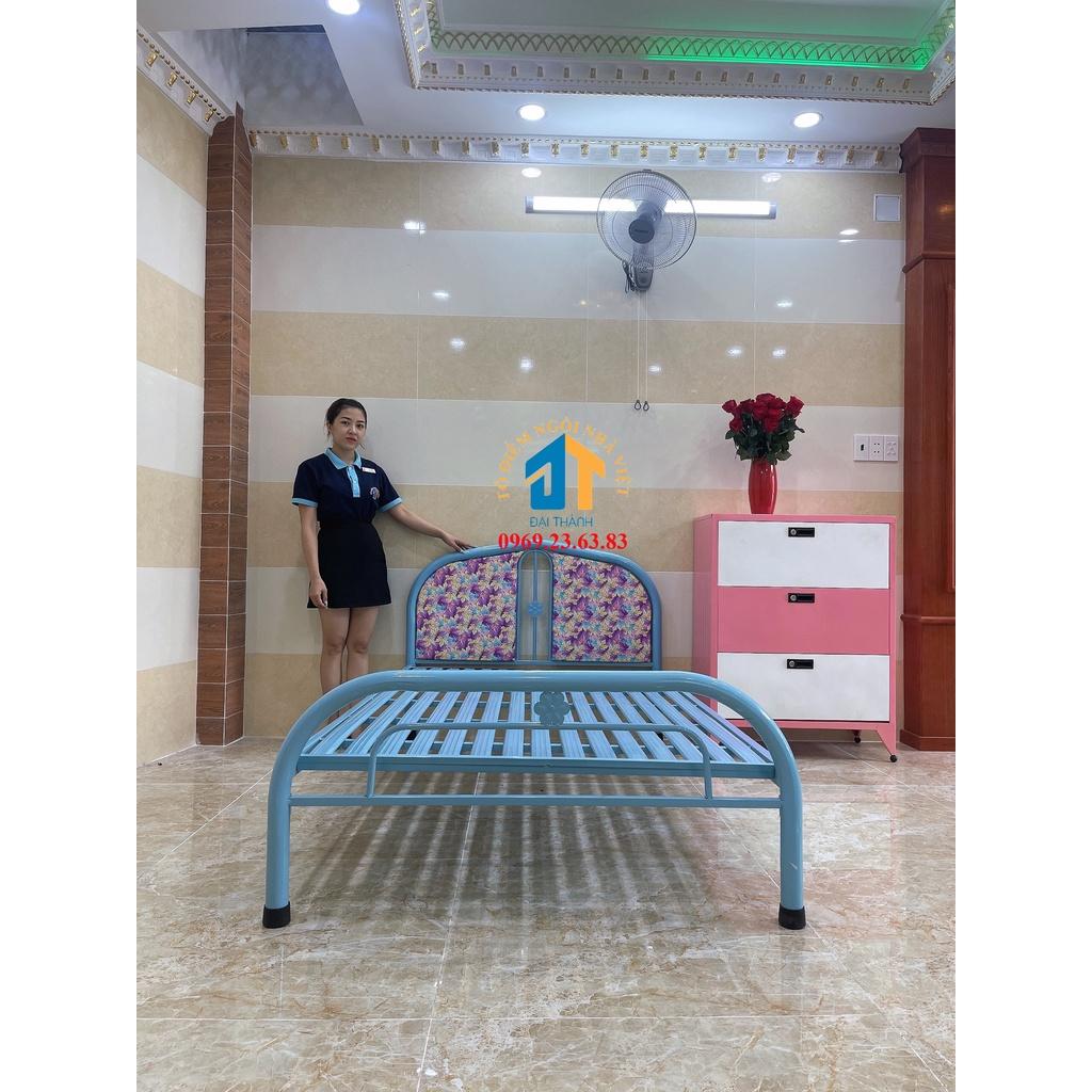 Giường sắt ngang 1m dài 2m giá rẻ Đại Thành