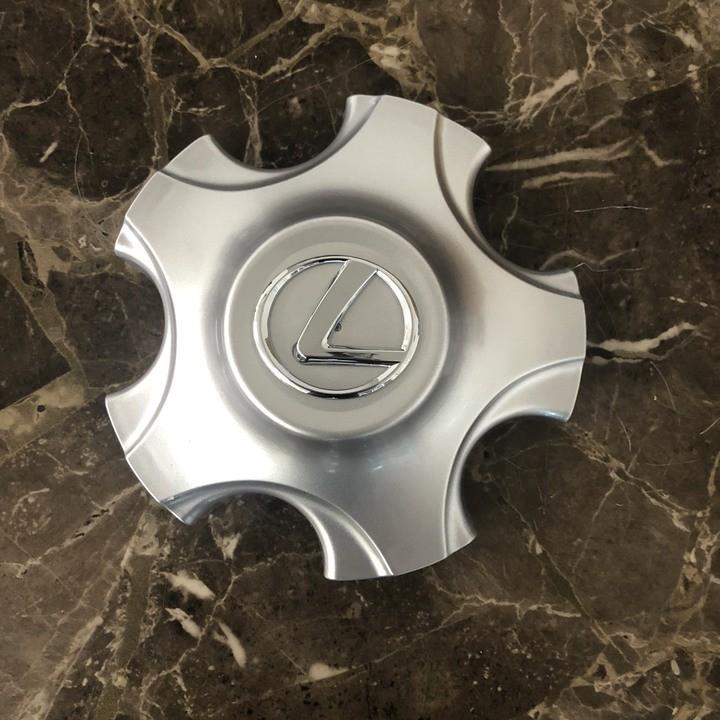 Logo chụp mâm, ốp lazang bánh sau xe ô tô Lexus 460 - TY-027: Đường kính 14.5cm, cao 3.5cm