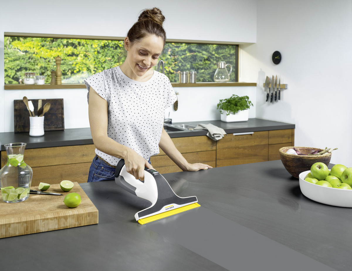 Máy lau kính Karcher WV 6 Plus Hàng chính hãng