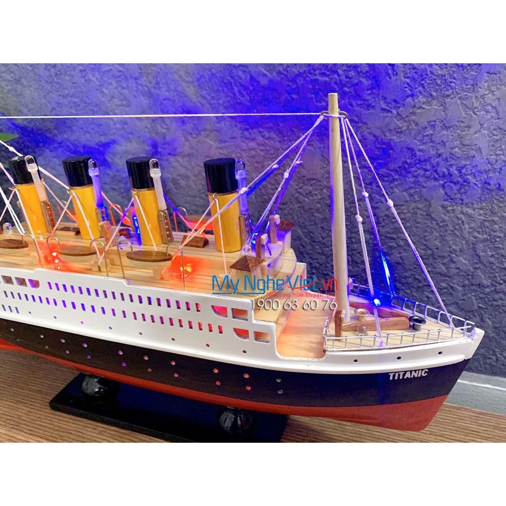 Mô hình thuyền Titanic 40cm Mỹ Nghệ Việt MNV-TB11D-40