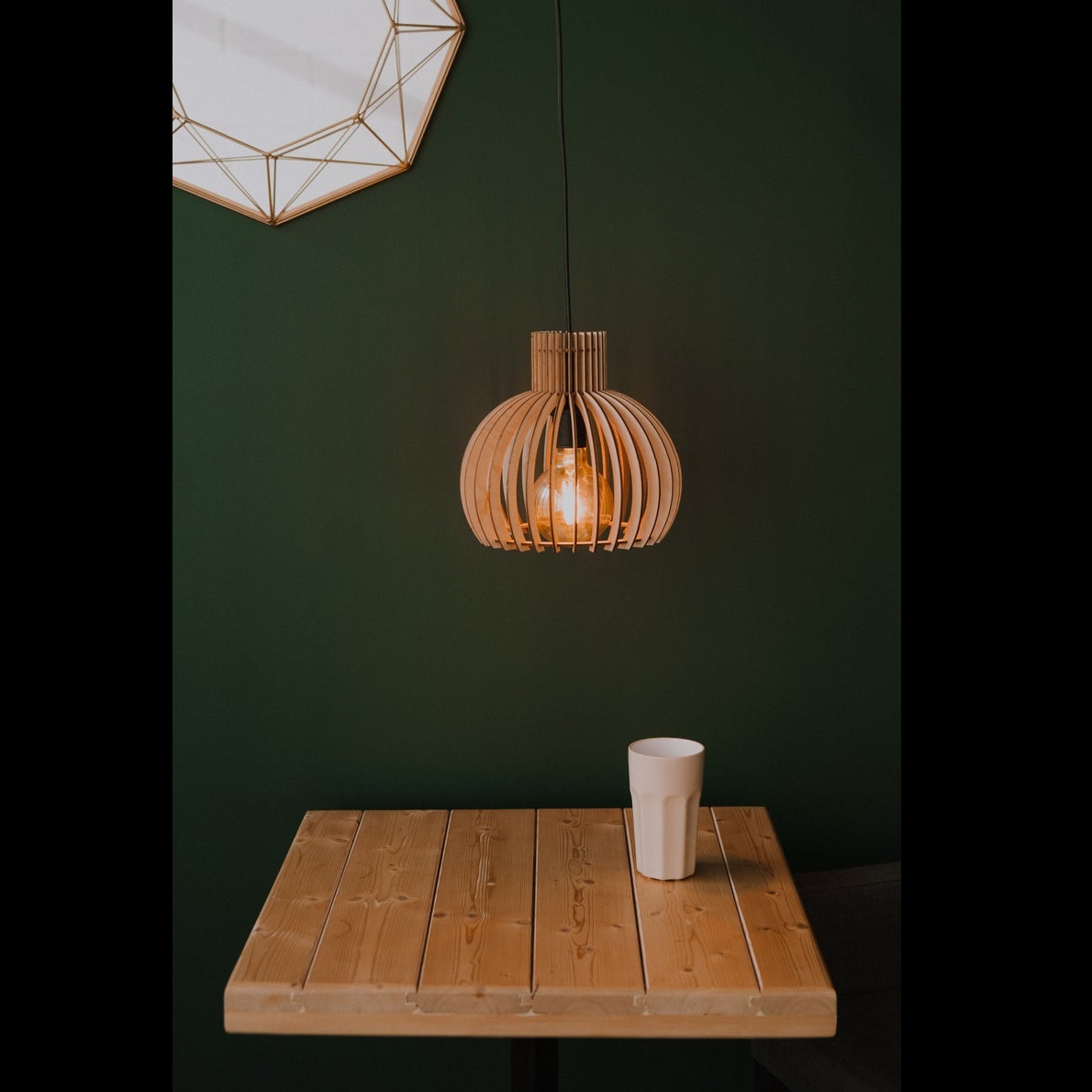 Đèn gỗ thả trần CAO CẤP hiện đại sang trọng 24x25cm chất liệu gỗ trang trí cho phòng khách nhà căn hộ decor nhà quán cafe