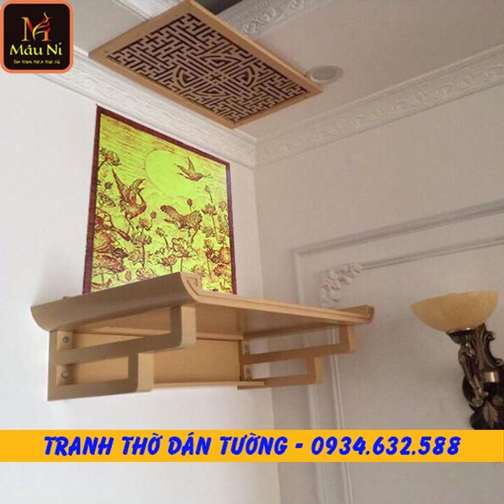 TRANH DÁN TƯỜNG Bàn thờ thần tài thổ địa - kt 61cmx81cm - sen hạc dọc