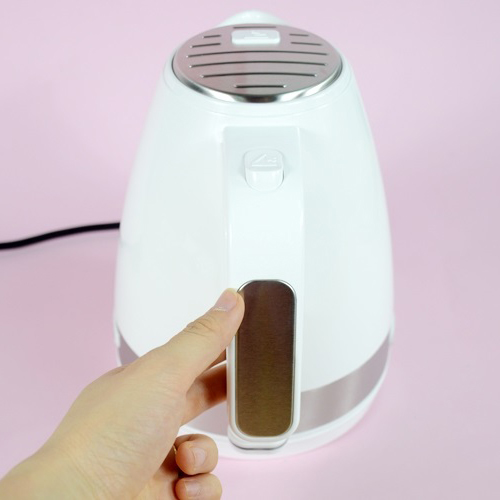 Bình Đun Siêu Tốc Delonghi KBLA2000.W - Trắng - Hàng Chính Hãng