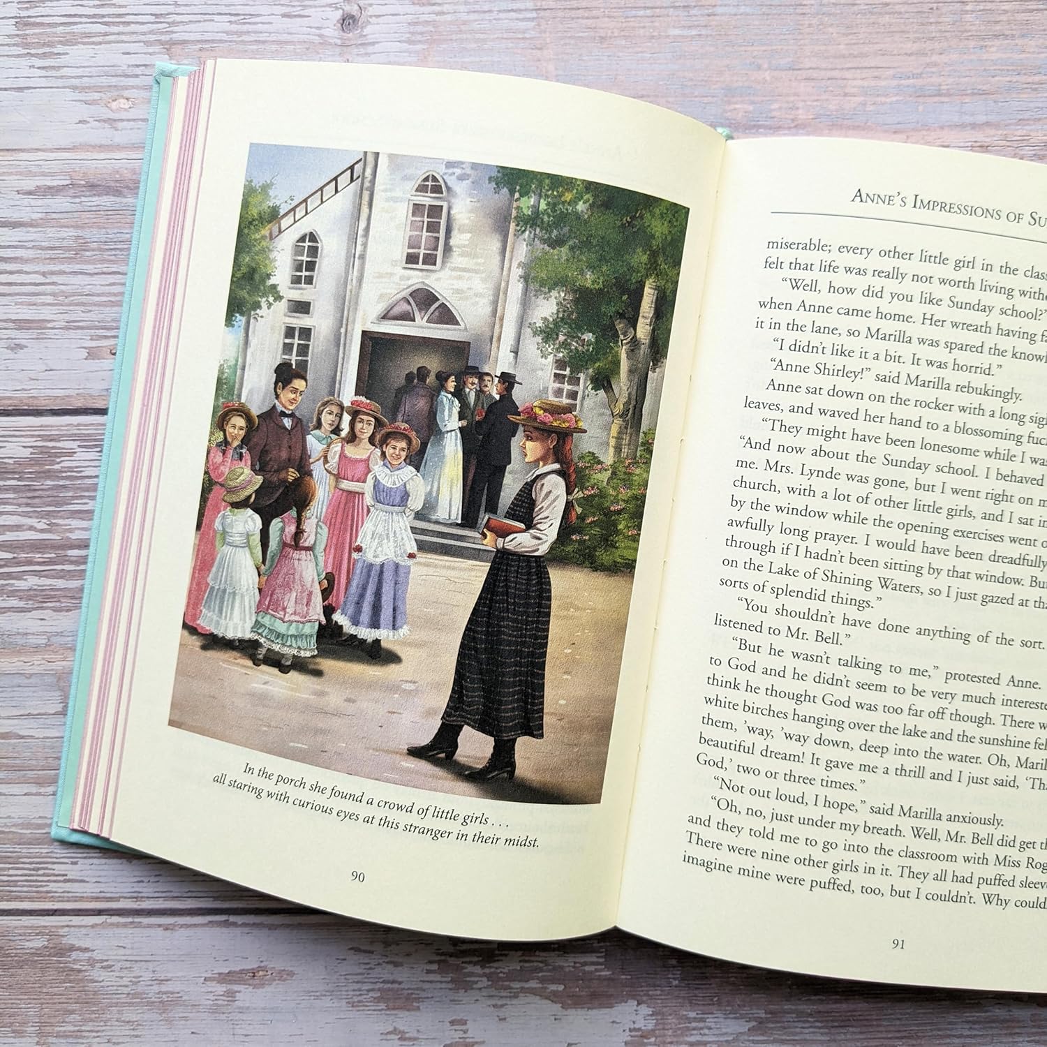 Sách Anne Of Green Gables