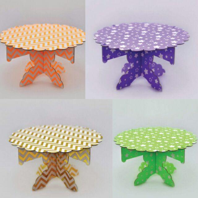 Kệ để bánh sinh nhật