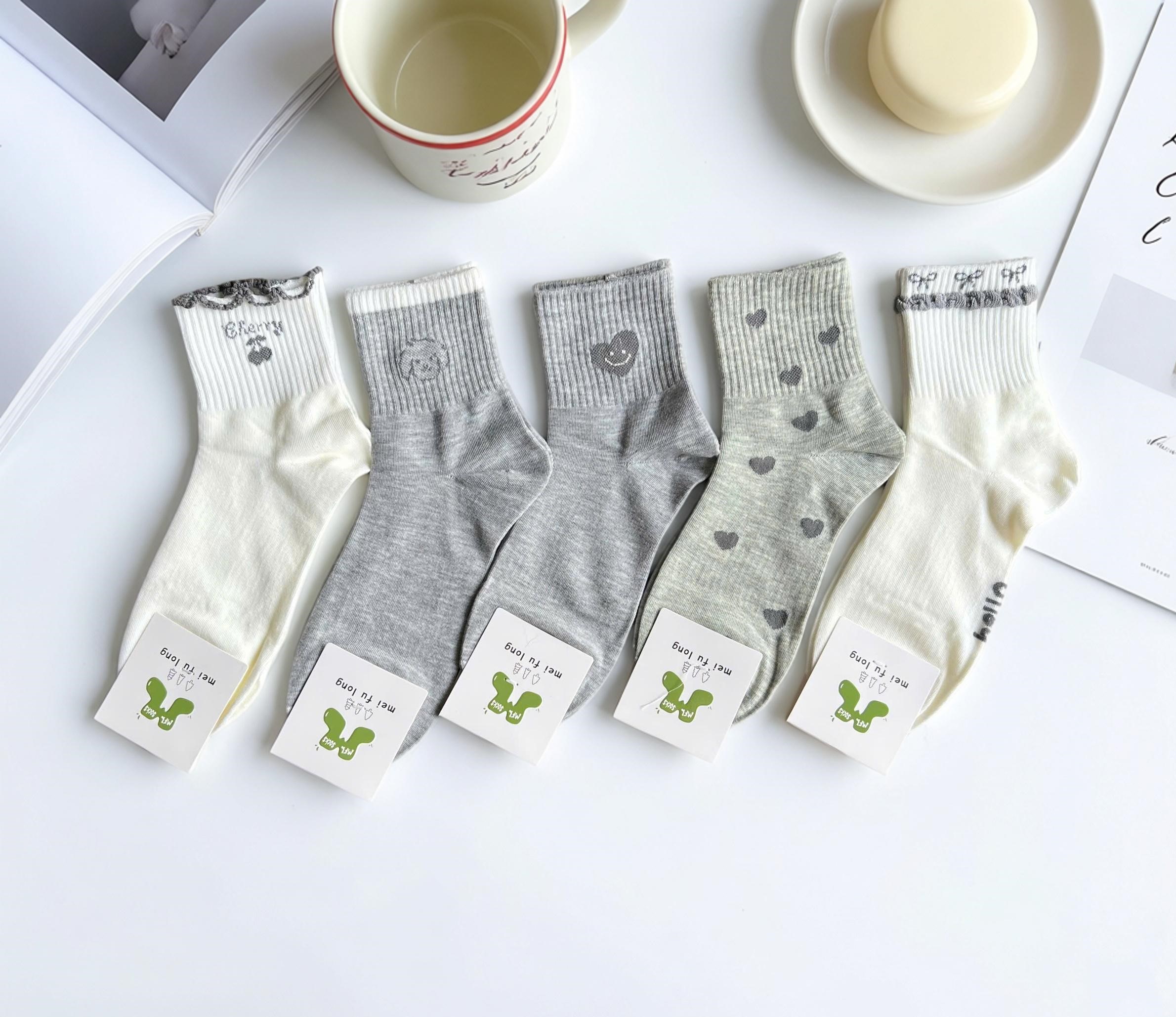 SET 5 ĐÔI TẤT VỚ NỮ CAO CỔ MÃ 17 DÀNH CHO NỮ