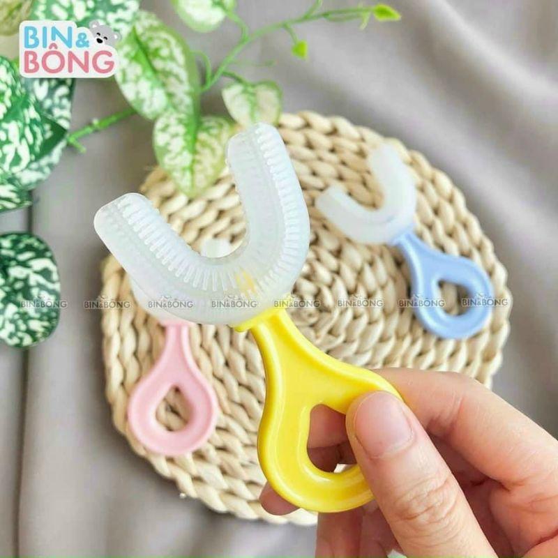 Bàn chải đánh răng hình chữ Y cho bé