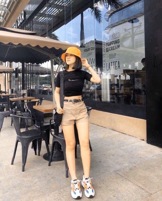 Croptop dây rút thêu