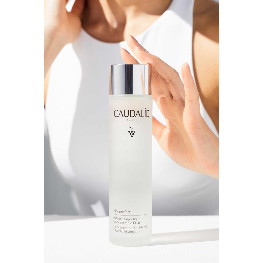 Nước dưỡng làm sáng Glycolic cô đặc Caudalie Vinoperfect Concentrated Brightening Glycolic Essence 150ml