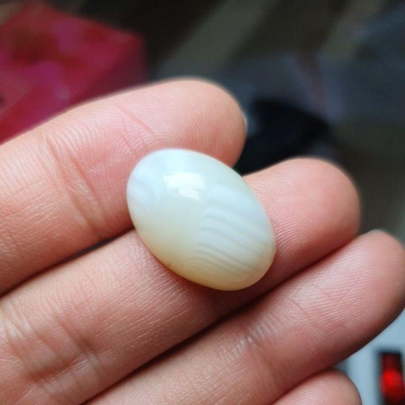 2195- Đá Agate Trắng Có Vân (THIÊN NHIÊN)