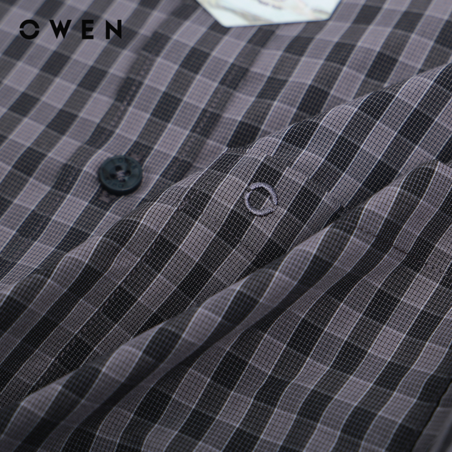 OWEN - Áo sơ mi Nam  Dài tay Form Regular Fit Chất liệu Bạch đàn Màu đậm - AR22708DT