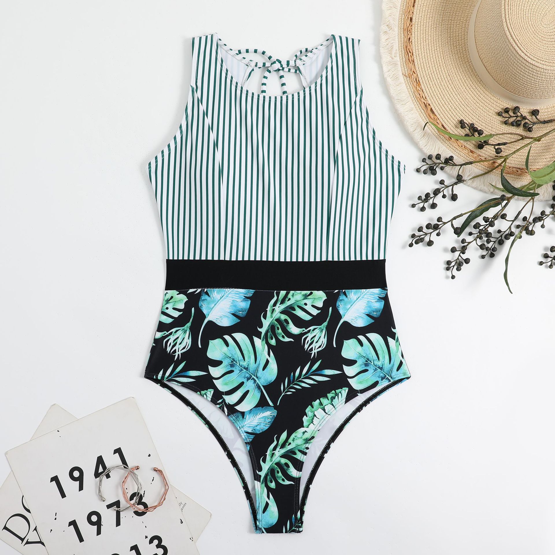 Bikini Liền Thân Họa Tiết Trẻ Trung