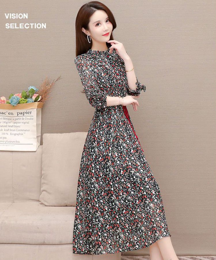 Đầm voan họa tiết hoa nhí