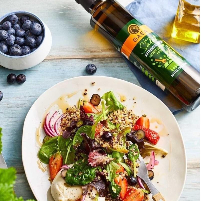Dầu ô liu siêu nguyên chất dành cho Salad (Salad extra virgin olive oil) nhãn hiệu Gaea 500ml