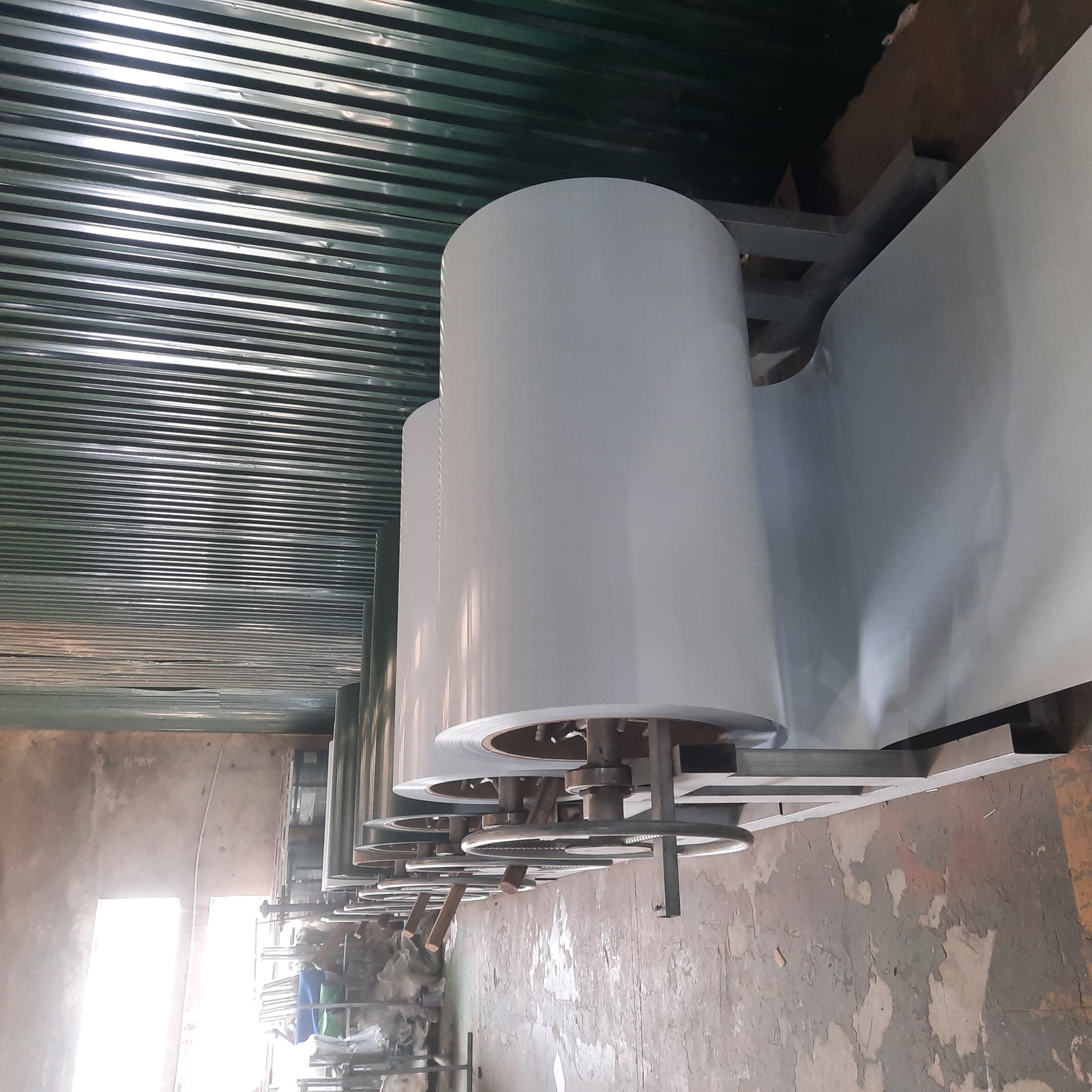 Bảng từ xanh viết phấn, KT: 40x60cm
