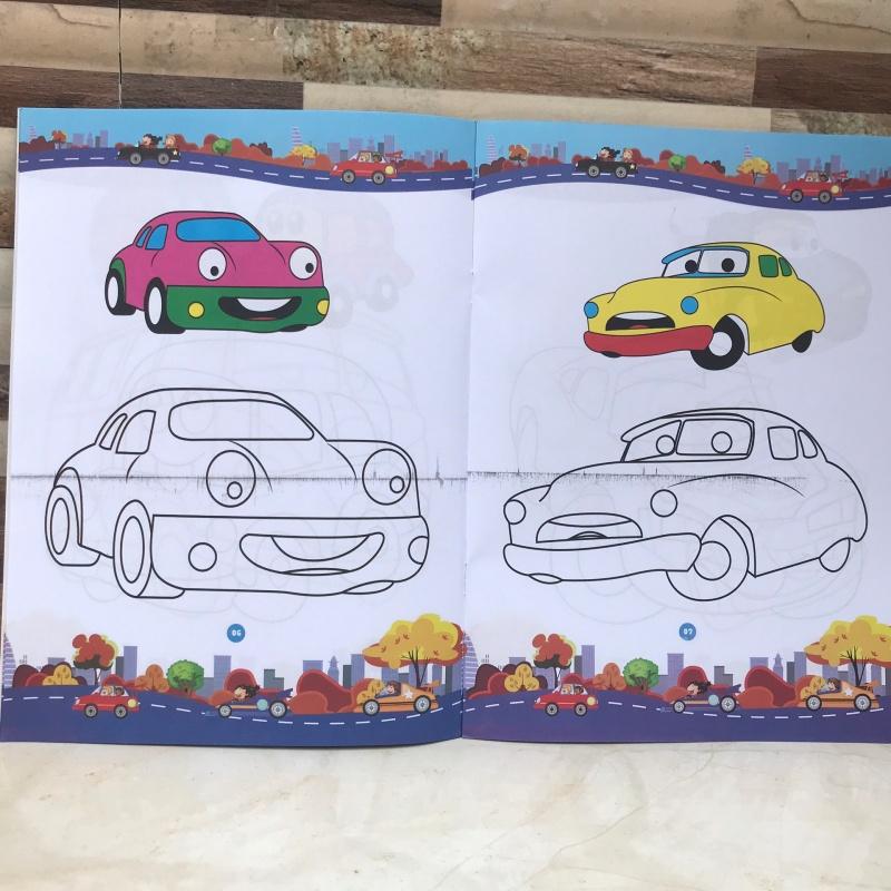 Bé tập tô màu thế giới xe hơi