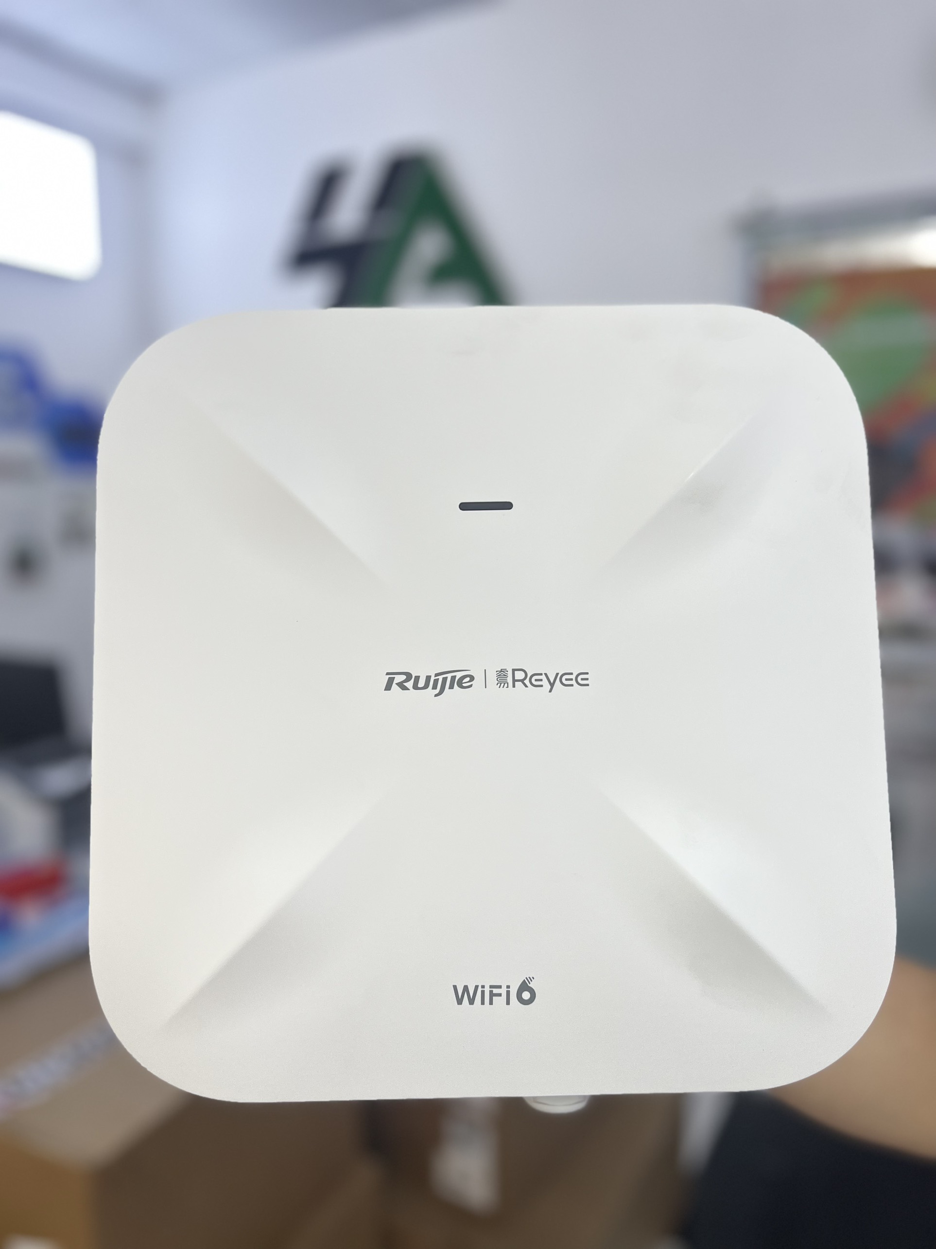 Bộ phát WiFi 6 ngoài trời, chống sét, 164 người dùng Ruijie RG-RAP6260(G) 6260G (hàng chính hãng)