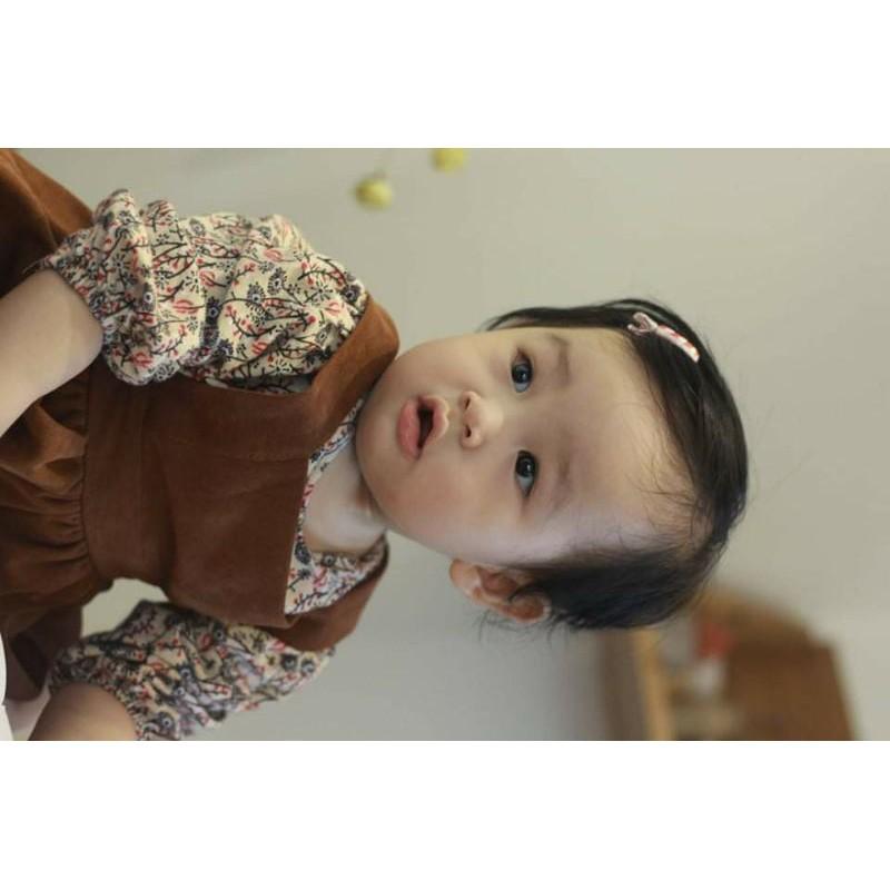 Set yếm dễ thương cho bé gái