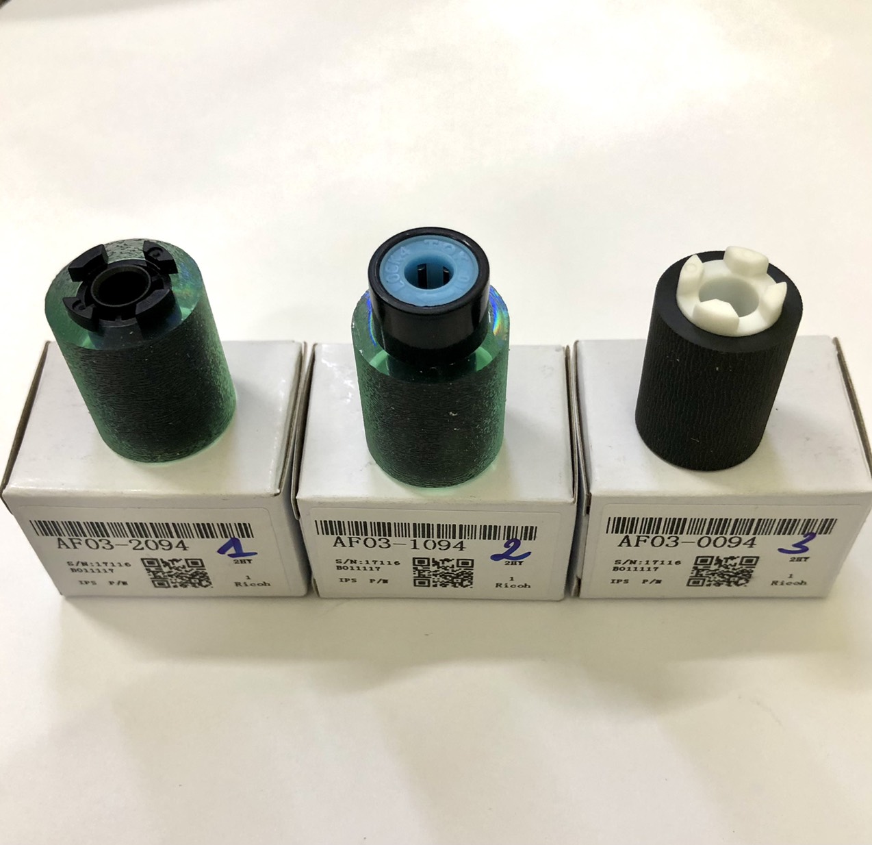 Bộ 3 cao su lõi kéo giấy 3054: Dùng cho máy photocopy Ricoh 2054/2055/3054/3055/ 4054/ 4055/ 5054/ 5055/ 6004/ 6055 ( HA - Hàng nhập khẩu )