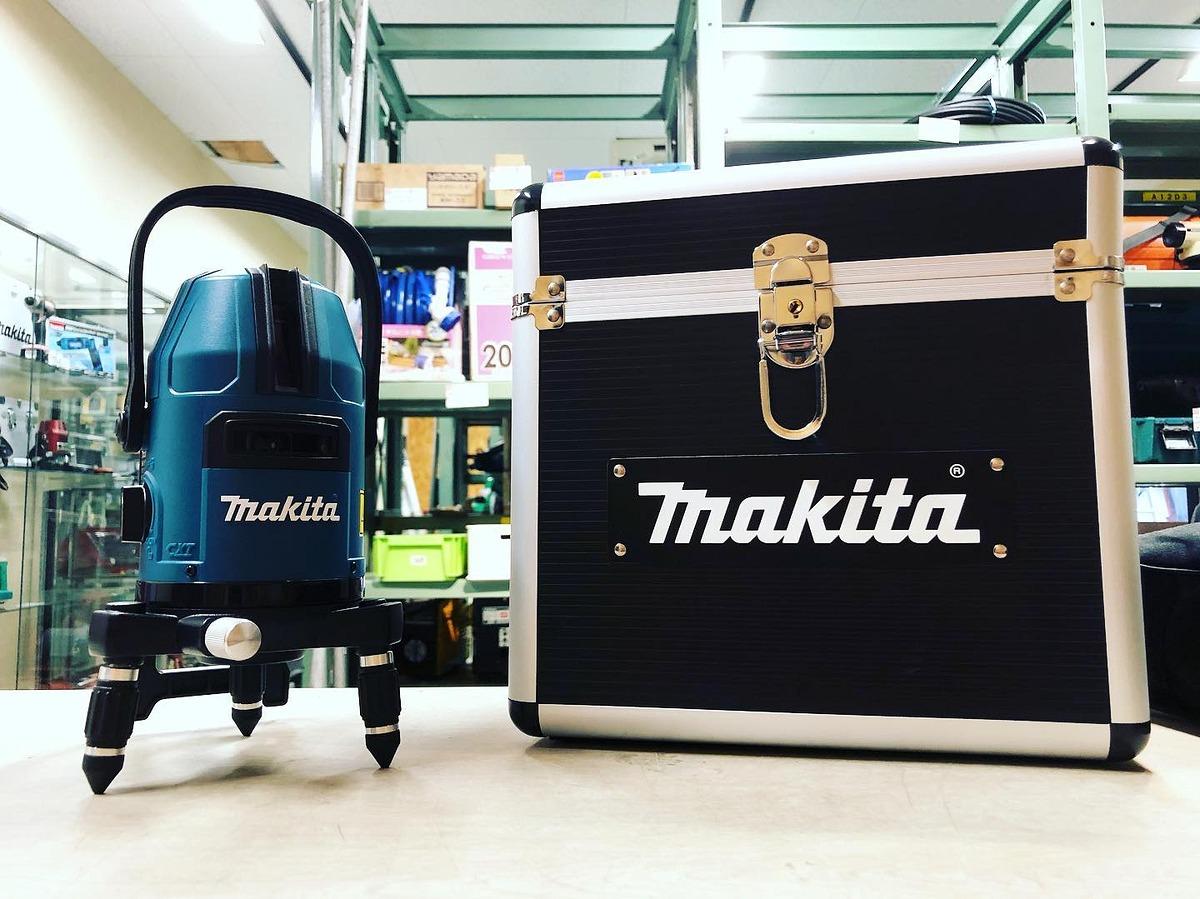 MÁY CÂN MỰC LASER TIA XANH 515NM PIN MAKITA SK10GD - HÀNG CHÍNH HÃNG