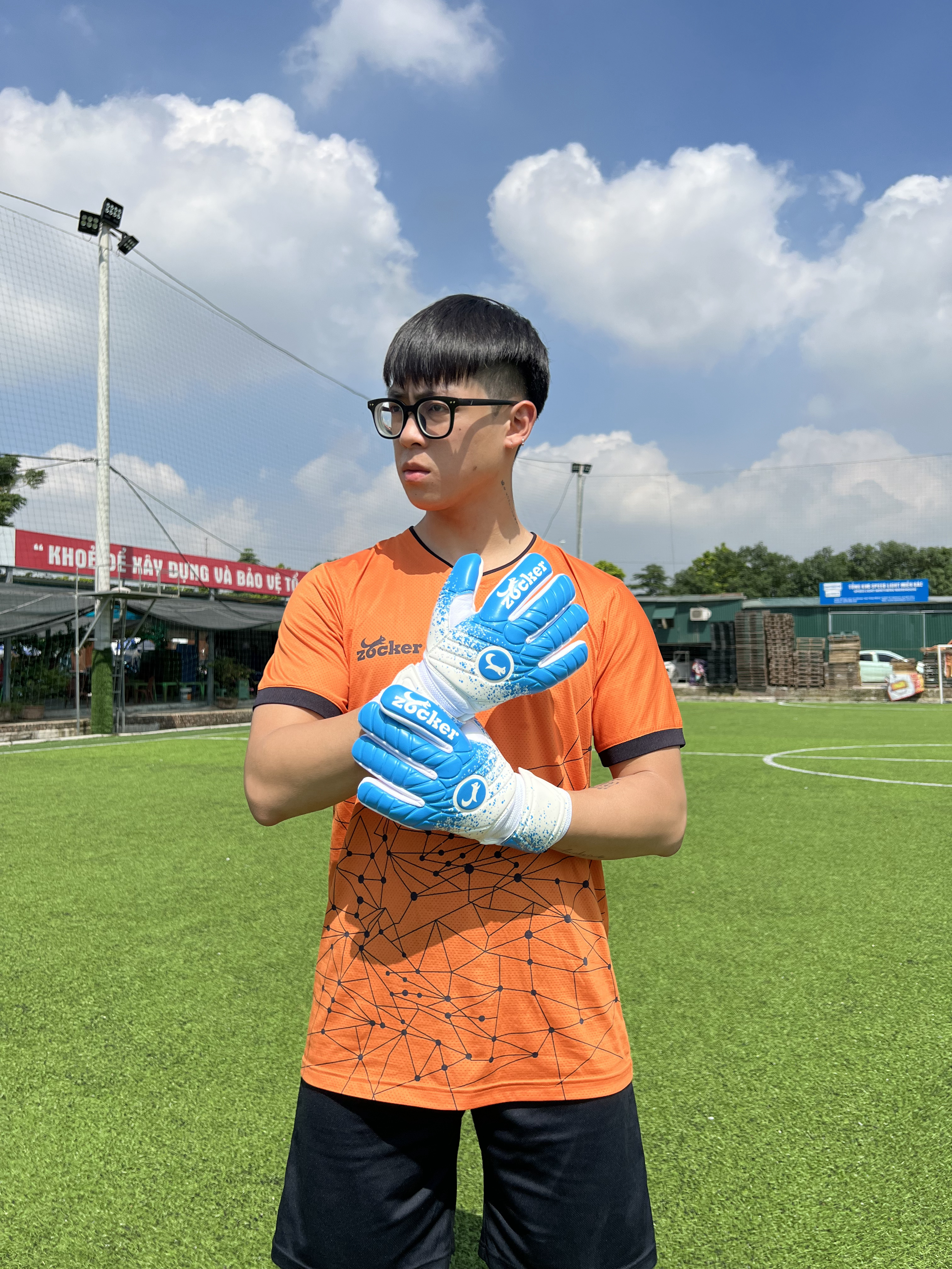 Găng Tay Thủ Môn Zocker Gloves Spencer - Bắt Dính Bóng, Thoáng Khí, Không Xương Linh Hoạt, Tặng Kèm Tất hoặc Túi Chính Hãng