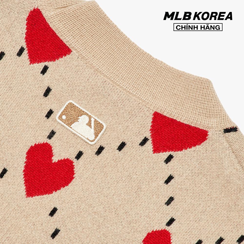 MLB - Áo khoác cardigan nữ cổ V Heart All Over Crop 3FKCH0124