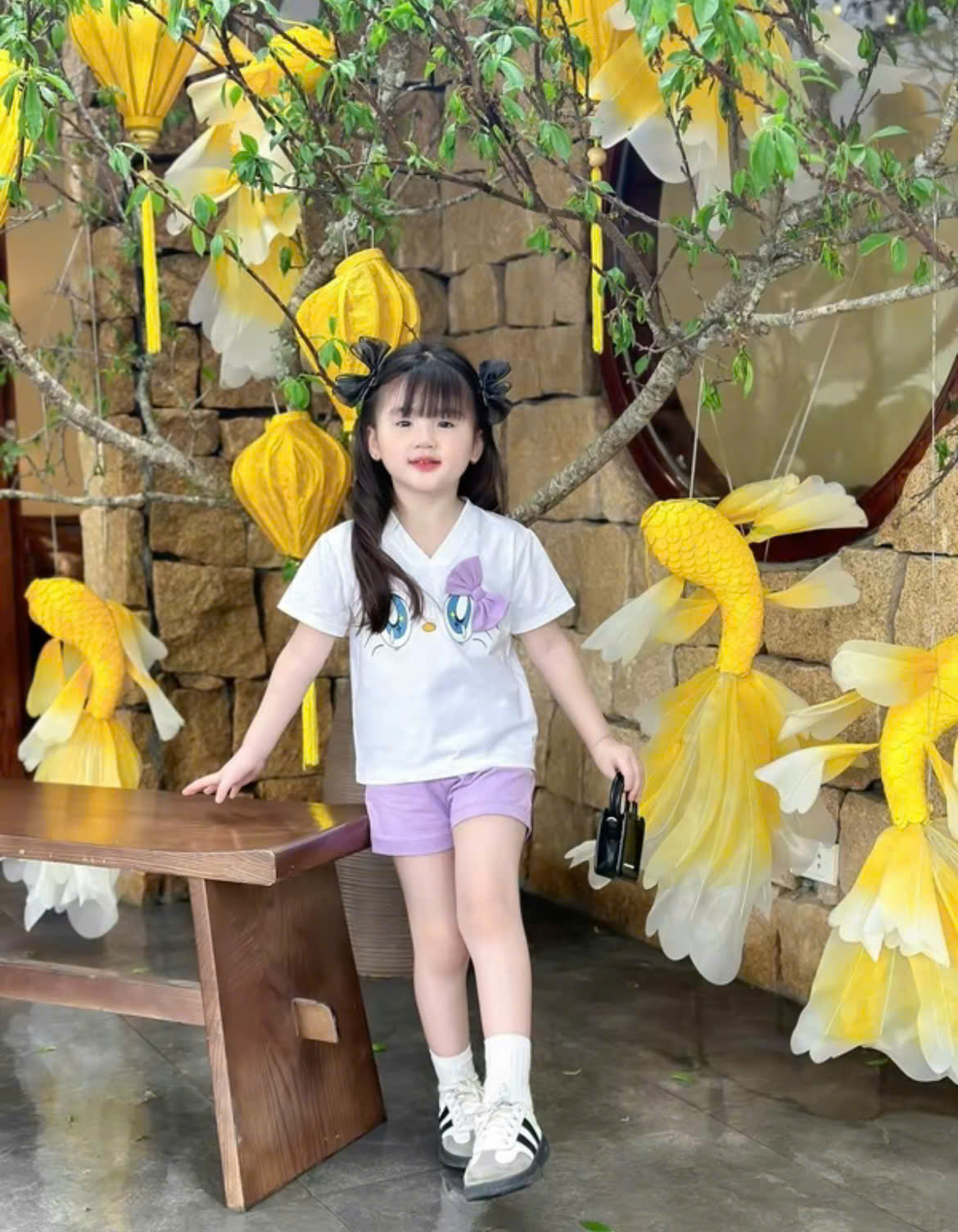 ĐỒ BỘ ÁO THUN CÓ NƠ QUẦN SHORT THOẢI MÁI MÁT MẺ CHO BÉ GÁI MÙA HÈ