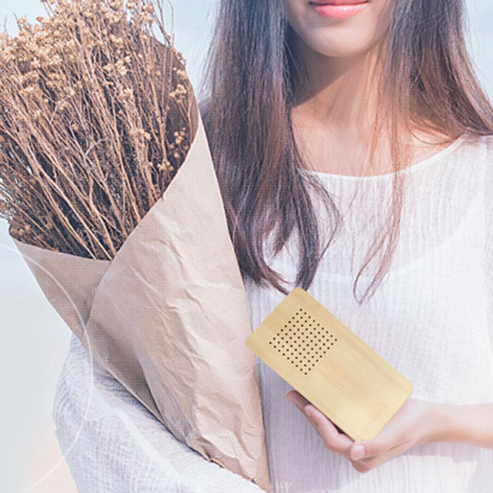 Đồng hô báo thức gỗ phong cách cổ điển có màn hình lớn kỹ thuật số