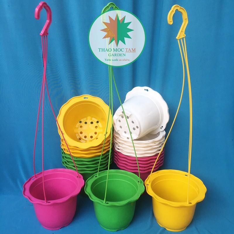 05c Chậu treo 19x13cm viền lượn sóng - Nhựa cứng, dày chắc chắn