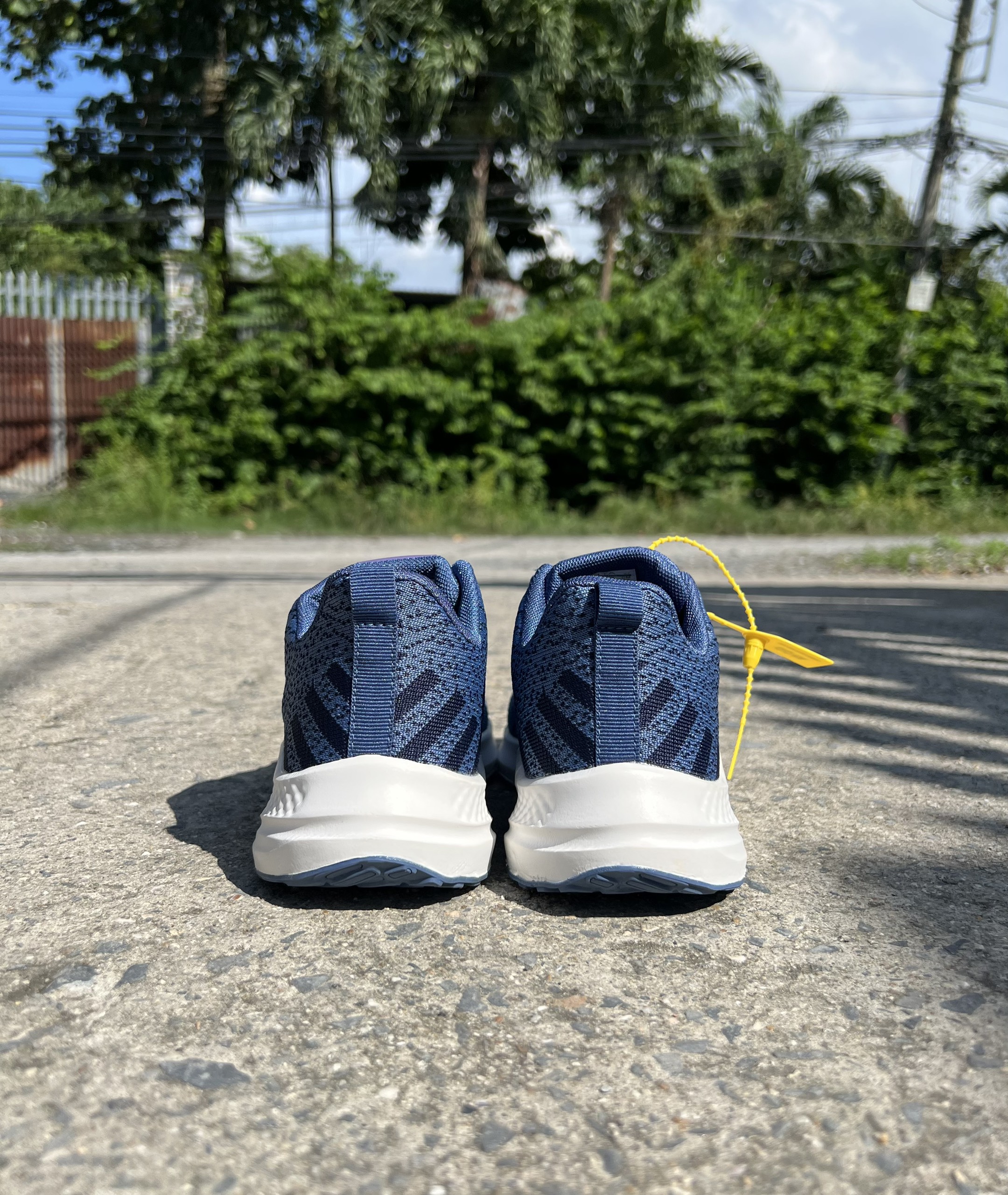 Giày Thể Thao Sneaker Goya GY238 - Màu Xanh Dương