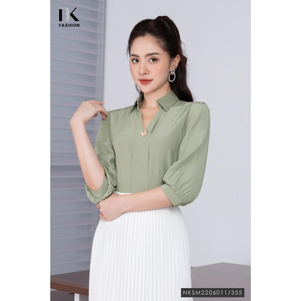 Áo Sơ Mi Nữ Tay Lỡ NK FASHION Thiết Kế Cổ Chữ V Vạt Dọc Độc Đáo Chất Vải Nhập Hàn Cao Cấp Không Nhăn Nhàu NKSM2206011