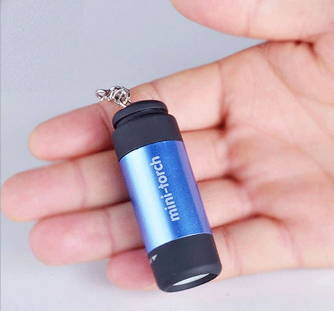 Đèn Pin Mini Kiêm Móc Treo Chìa Khóa Cổng USB Chất Lượng Tốt