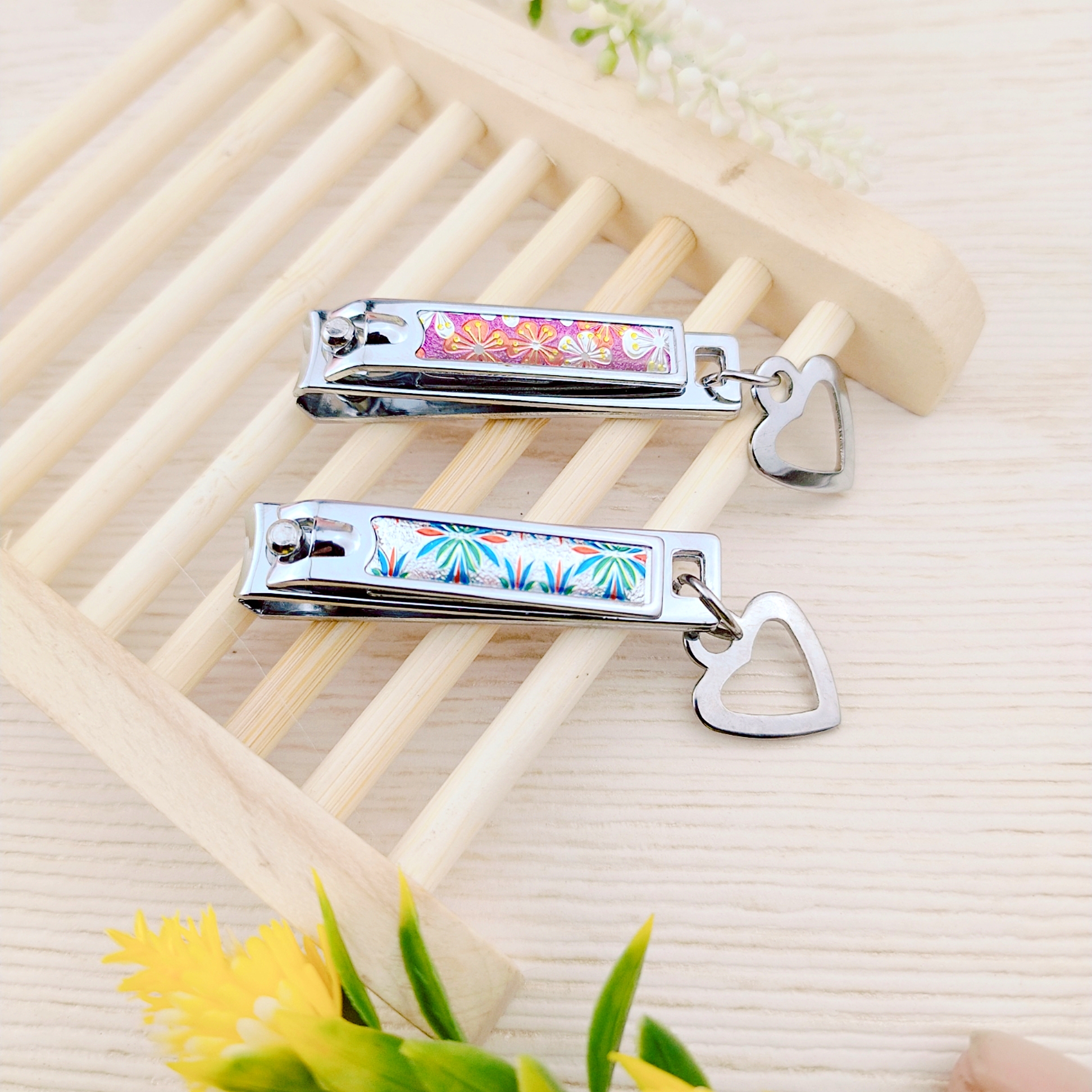 Dụng cụ cắt móng tay loại nhỏ cho bé và người lớn