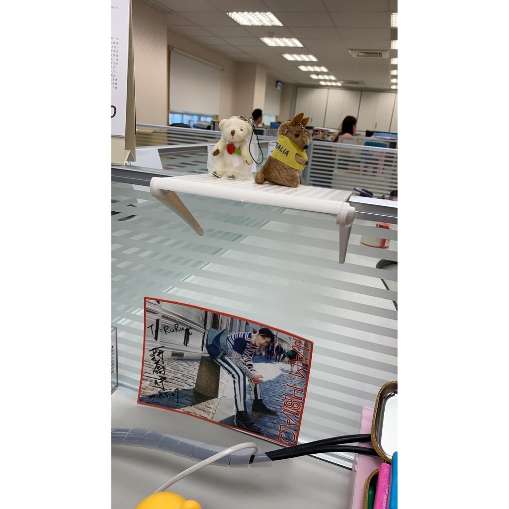 Giá Treo Sau Màn Hình Trưng Bày Mô Hình Đa Công Dụng