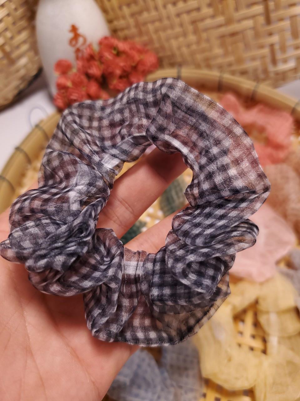 Dây buộc tóc Scrunchies pha màu dễ thương