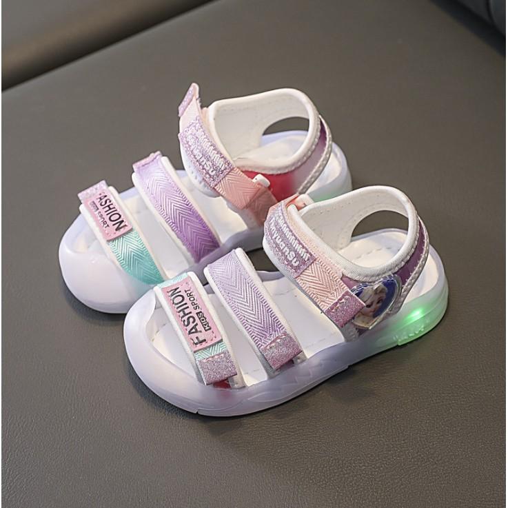 Sandal cho bé trai bé gái quai hậu 3 màu có đèn LED