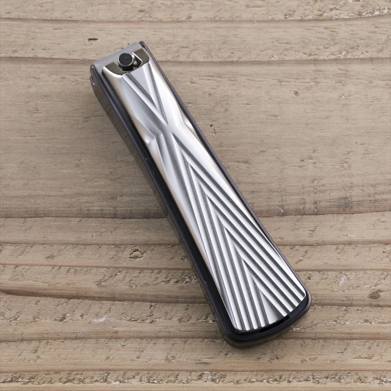 Bấm móng tay cao cấp Kai R Claw size M - Made in Japan