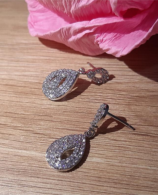 Bông tai giọt nước nạm đá zircon BHBT335