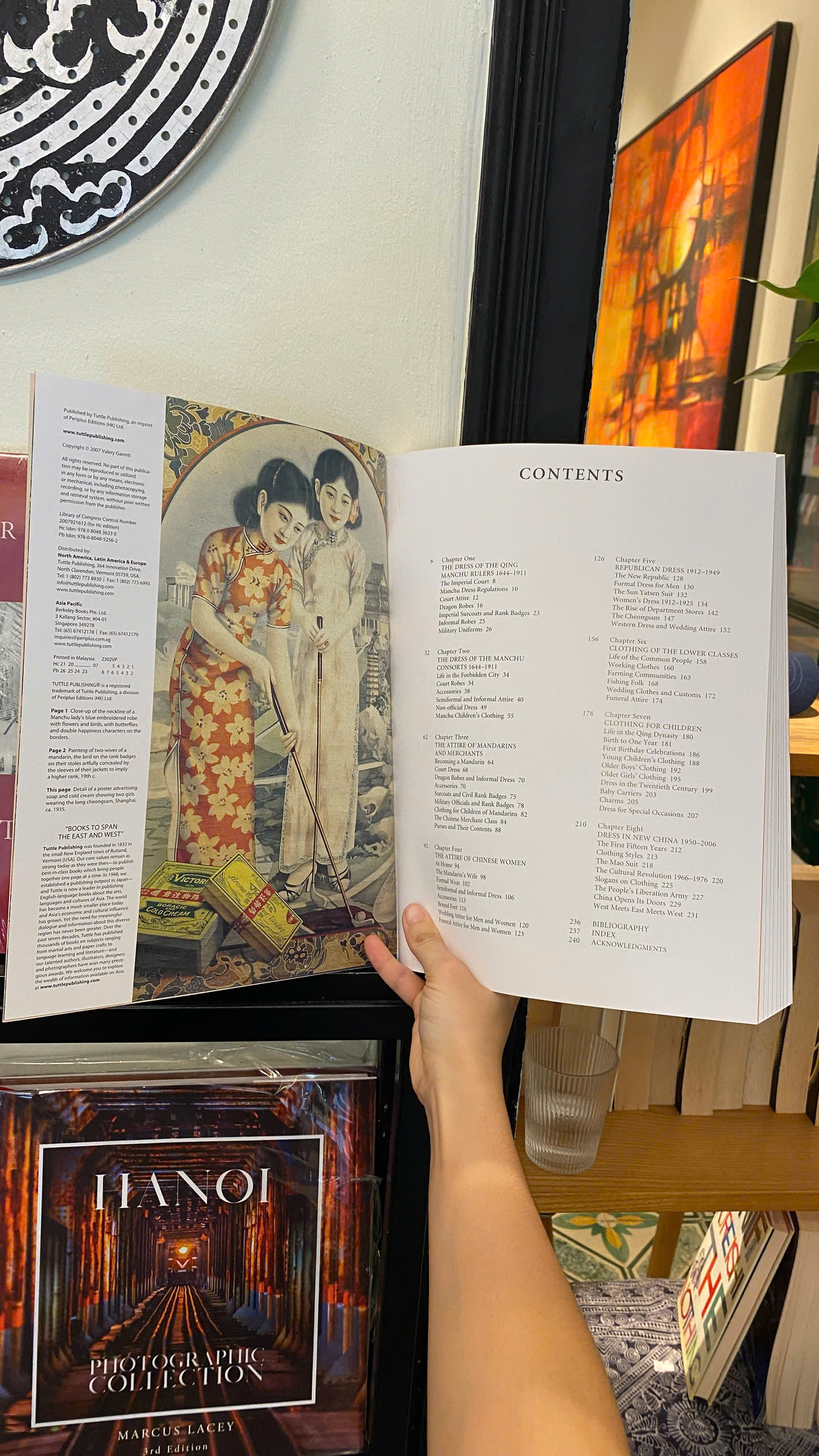 Sách - Chinese Dress: From the Qing Dynasty to the Present Day | Fashion / Thời trang Trung Quốc