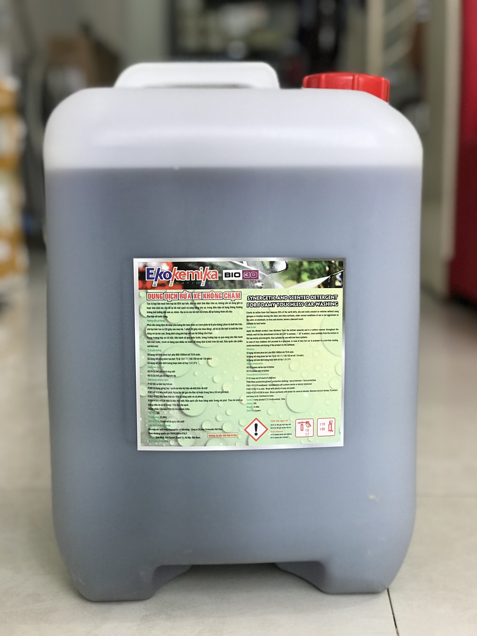 NƯỚC RỬA XE KHÔNG CHẠM BIO 30-20L