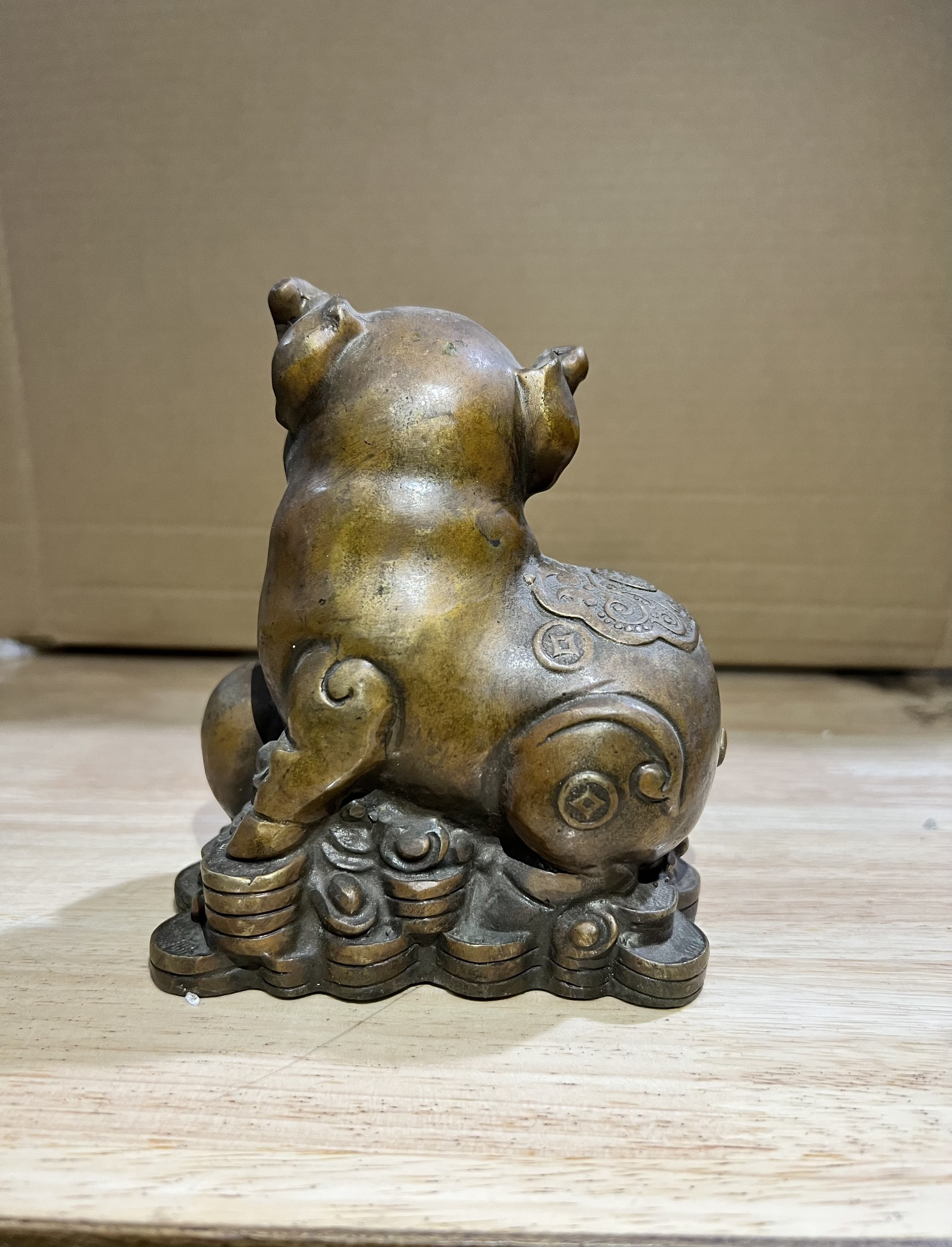 Tượng Heo Phong Thủy  bằng Đồng - cao 12.5cm
