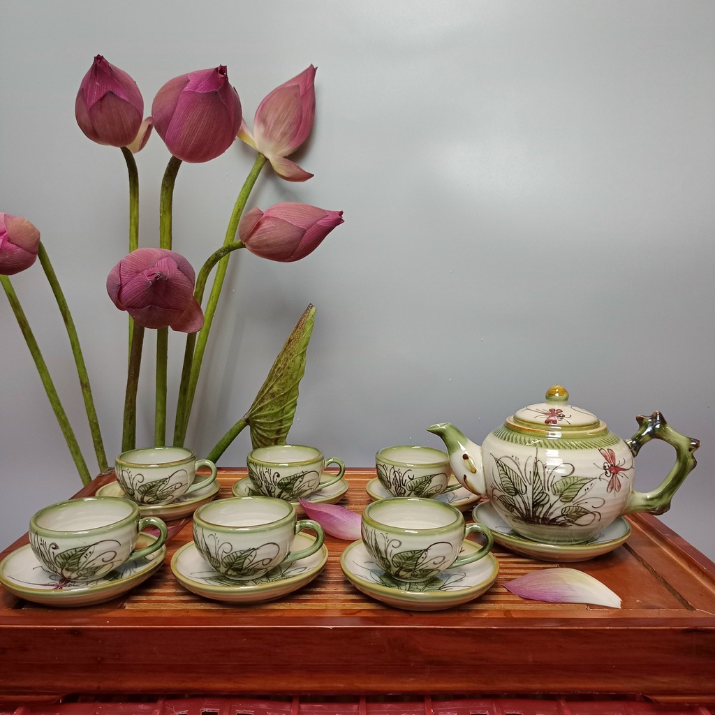 Bộ ấm chén uống trà cao cấp , bộ ấm trà Bát Tràng men rong vẻ tay gốc cầy chuồn khoai